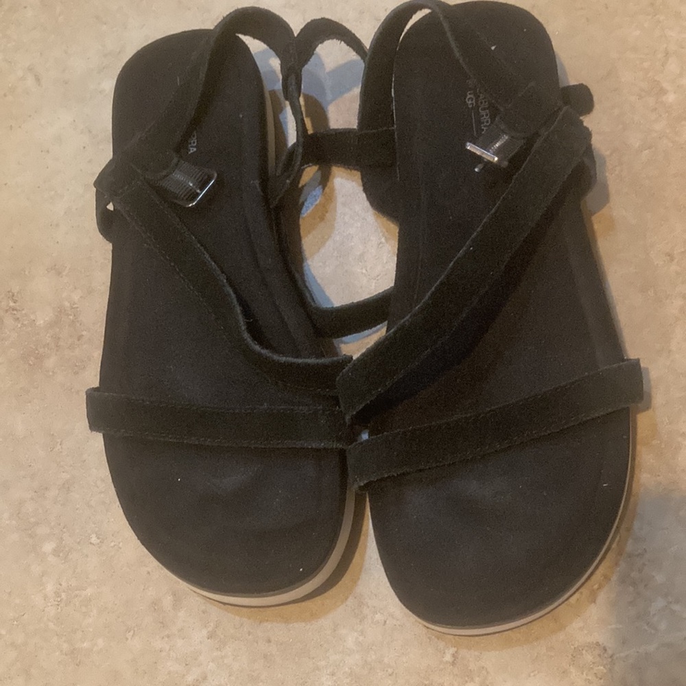 KOOLABURRA BY UGG sandle